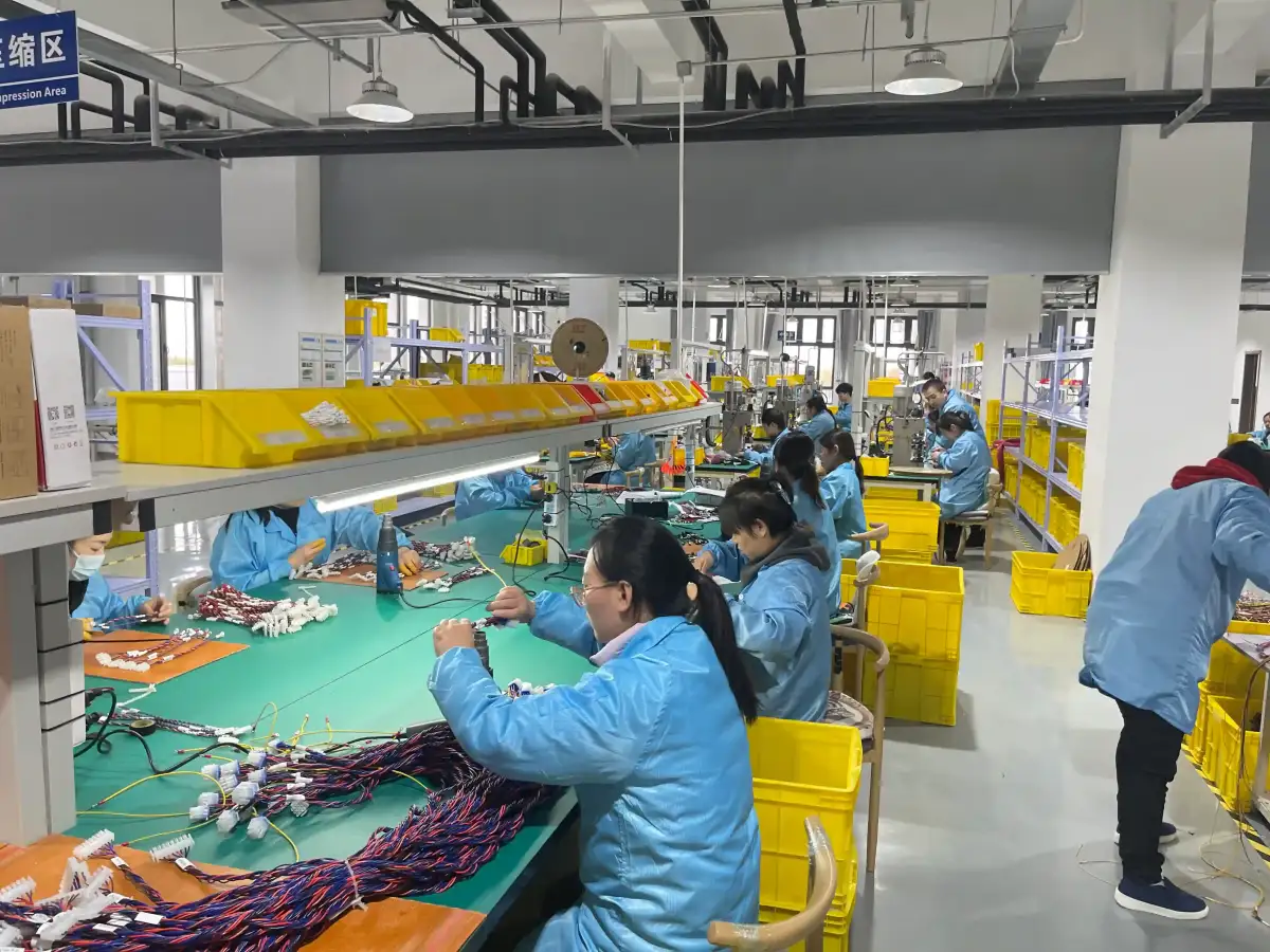 阔沐包塑线束-热缩管应力释放注塑成型
